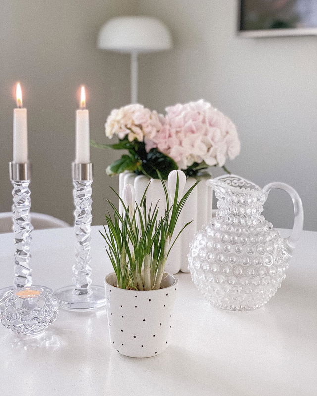 Raspberry Candle Holder, 92 mm from Orrefors | RoyalDesign